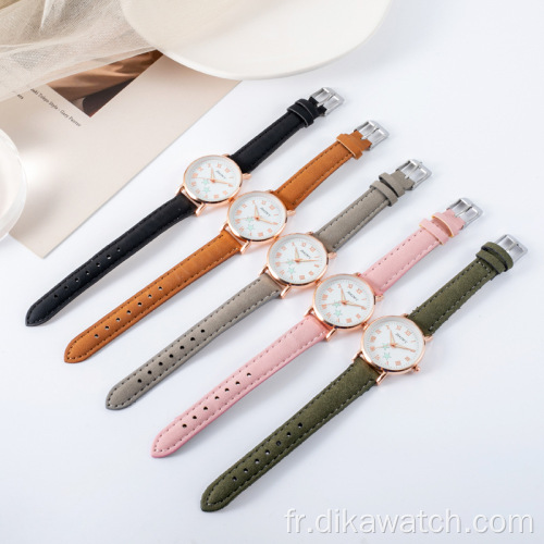 Nouvelle montre drôle à la mode pour femmes avec bracelet en cuir mat montres à quartz causales de mode pour dames charme petit cadran montre-bracelet